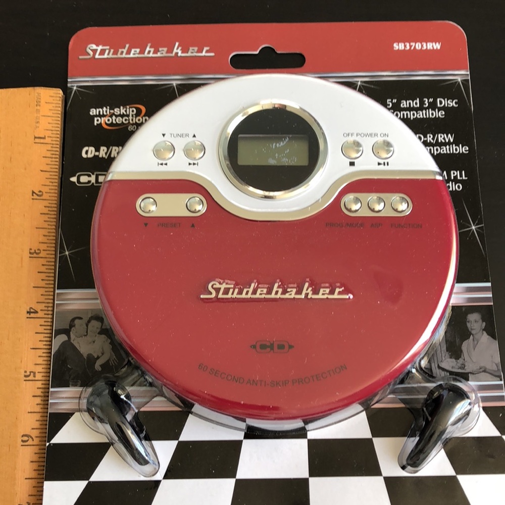 CD player Studebaker Personal CD Player FM Radio, 60 Second ASP Earbuds (SB3703) - Picture 2 of 4